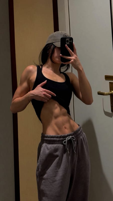 CORE: 6 WEEKS TO A STRONGER & MORE DEFINED CORE