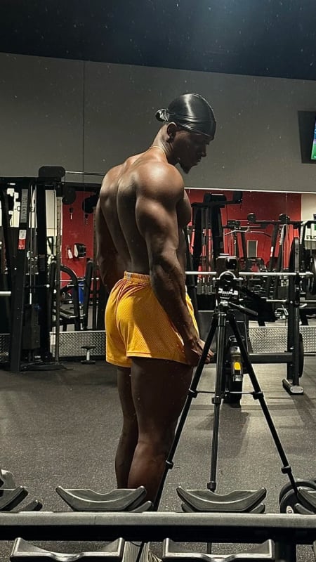 GROW YOUR GLUTES