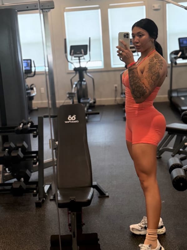 Mimi González
