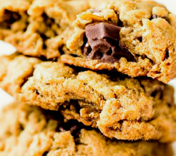 program transformation testimonial image from Chocolate Chip Protein Cookie