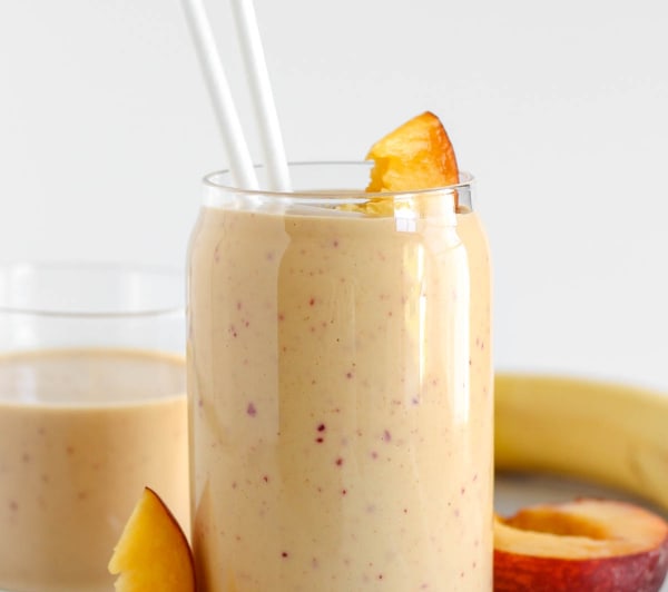 program transformation testimonial image from Low-Sugar Peach Cobbler Smoothie