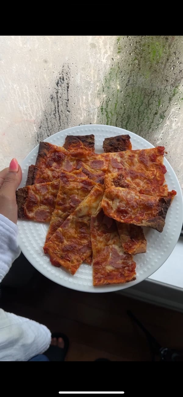 program transformation testimonial image from Lavash Pizza