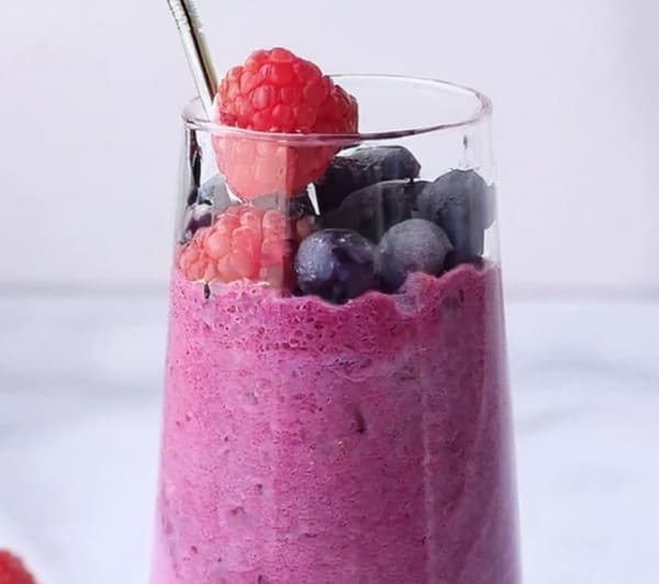 program transformation testimonial image from Berry Protein Smoothie
