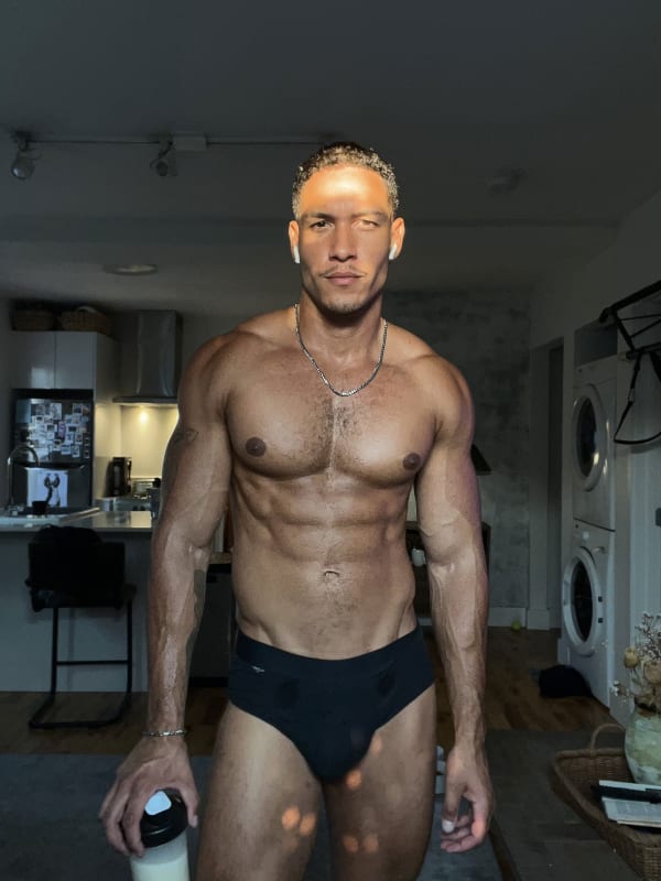 program transformation testimonial image from At Home Calisthenics Workout 