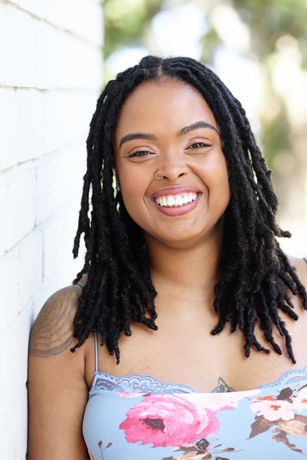 Dee Thomas