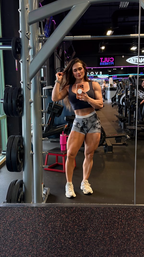 Gabi Consolmagno, IFBB Pro Wellness Olympian