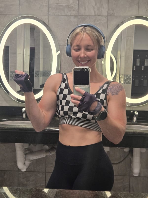 Holly A.'s review of Megan & Joel's membership