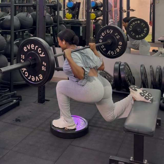 Yoli