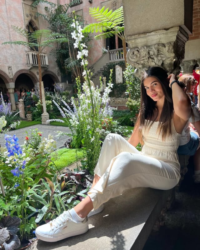 Claudia