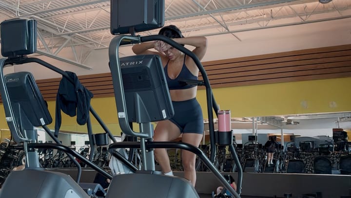 Hot Girl Climb: 30-Day StairMaster Challenge