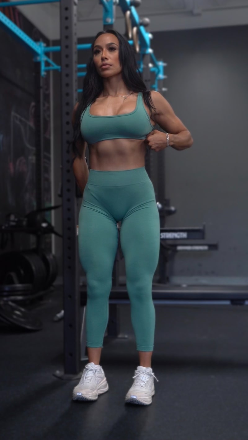 ANELY ARELLANO