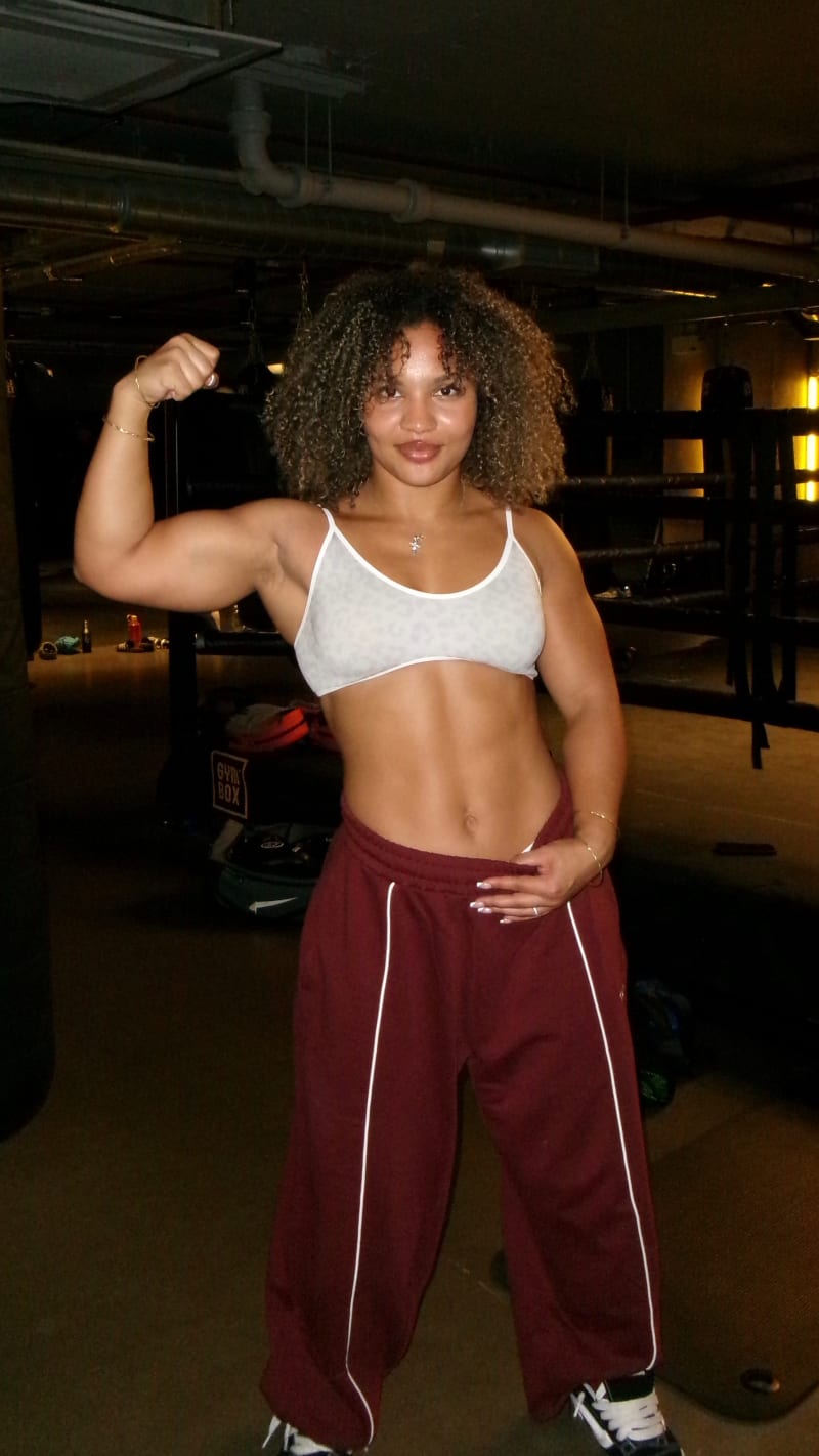 Grace The Calisthenics Coach