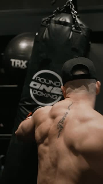 JULIAN MINVIELLE - BODY TRANSFORMATION COACH