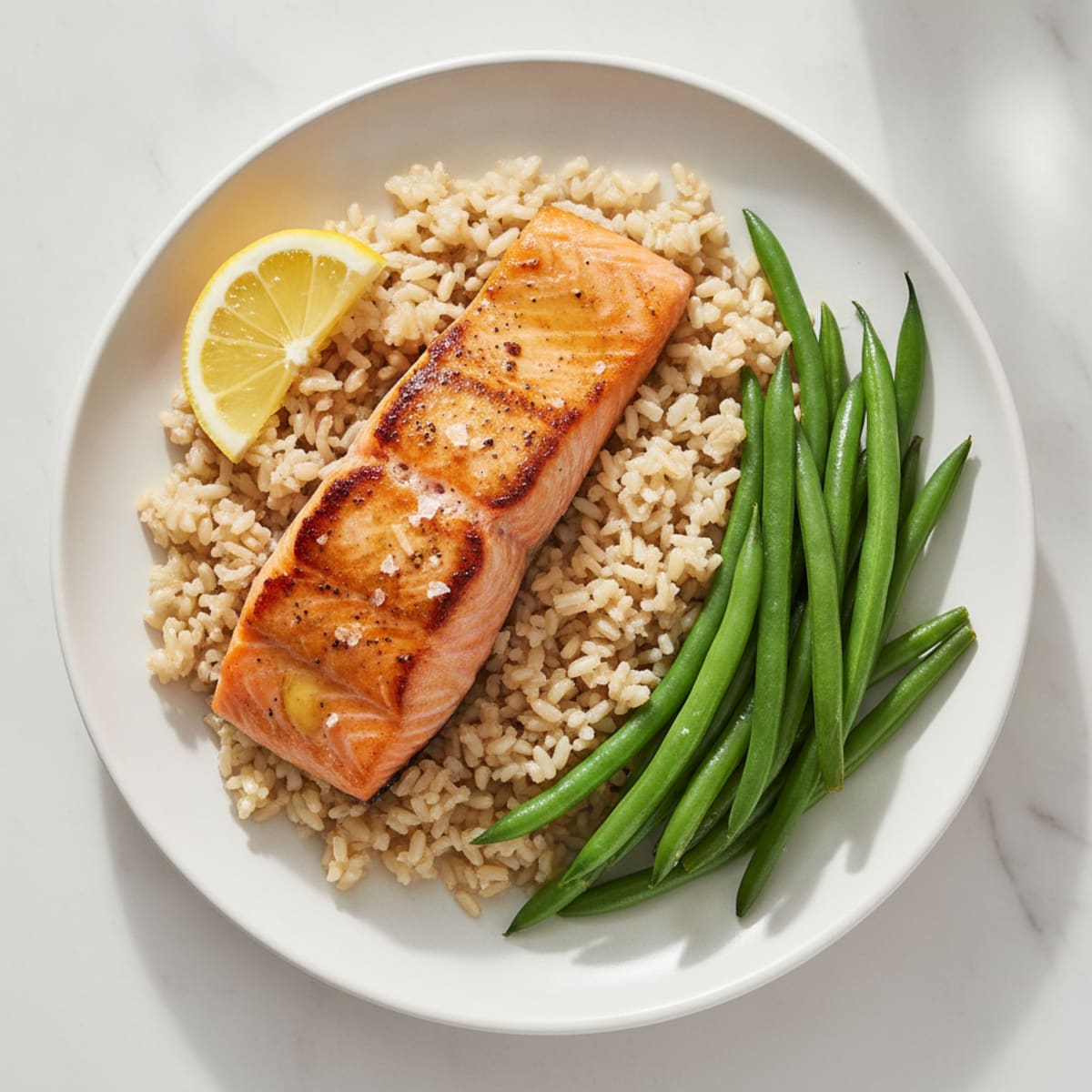 Seared Salmon with Steamed Green Beans and Brown Rice
