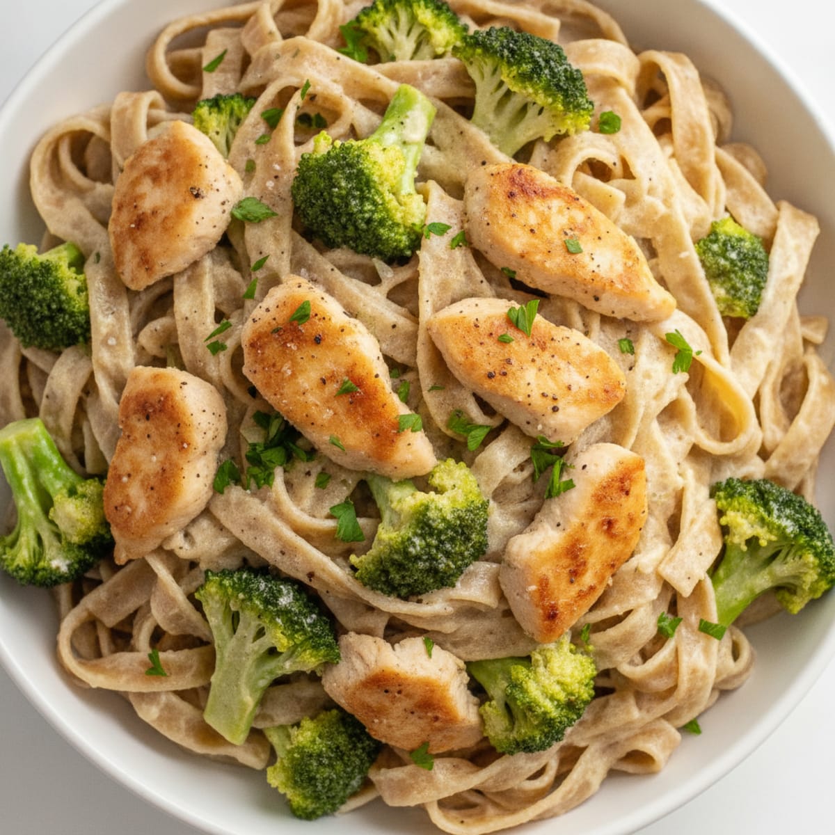 Clean Eating Chicken and Broccoli Alfredo