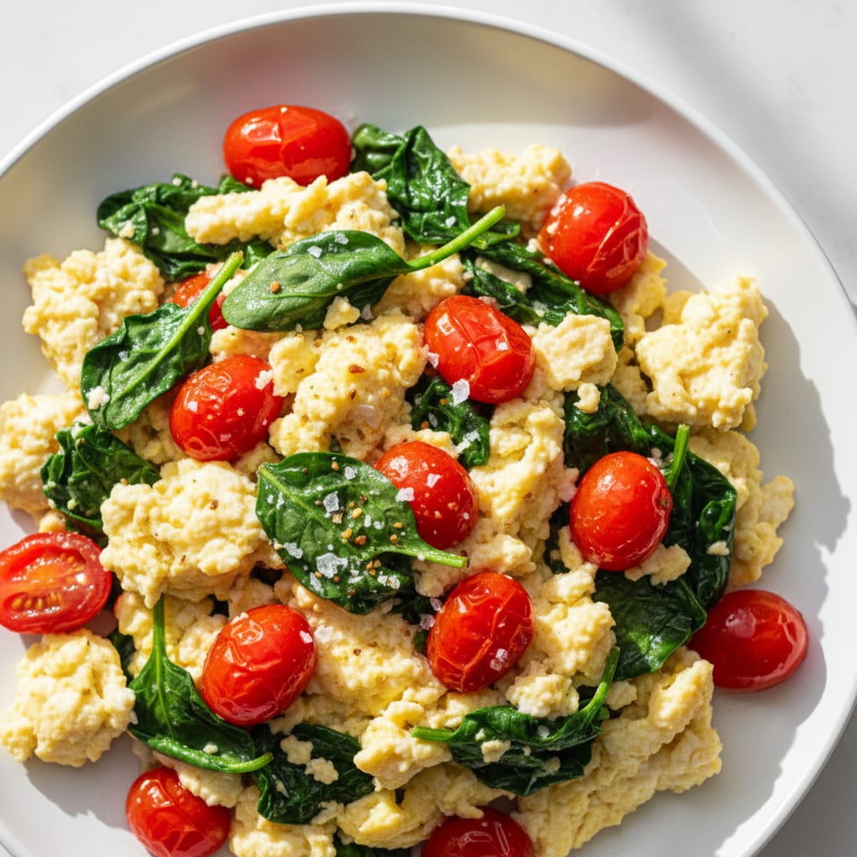 Egg White Spinach Scramble with Cherry Tomatoes
