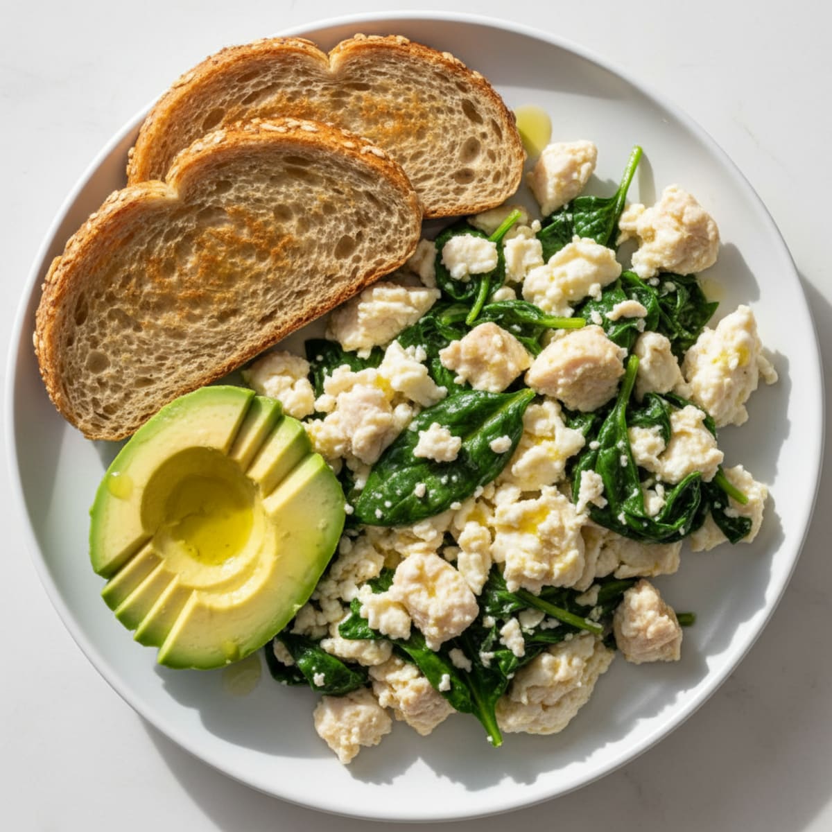 Egg White and Chicken Breast Scramble with Spinach