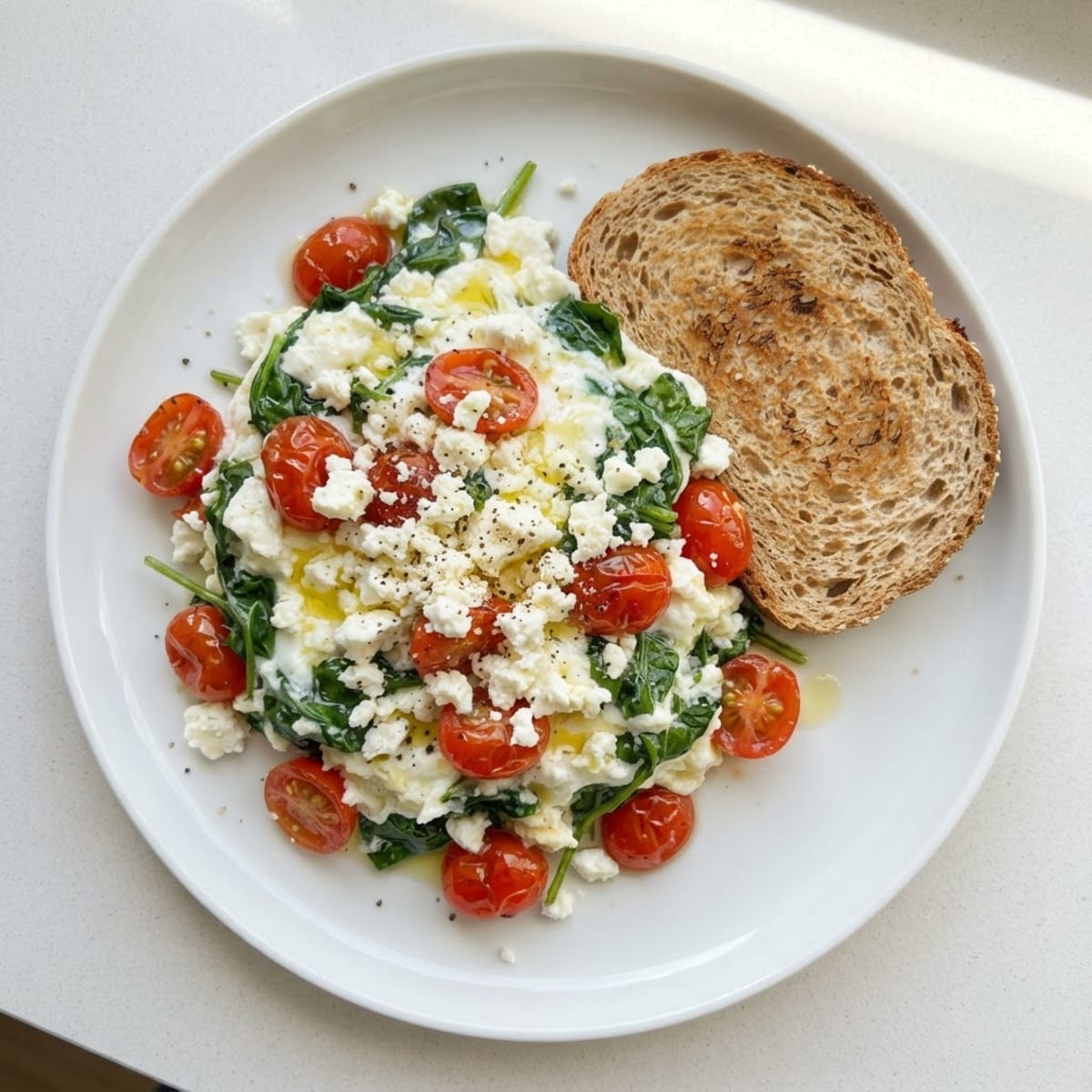Egg White Scramble with Spinach and Feta