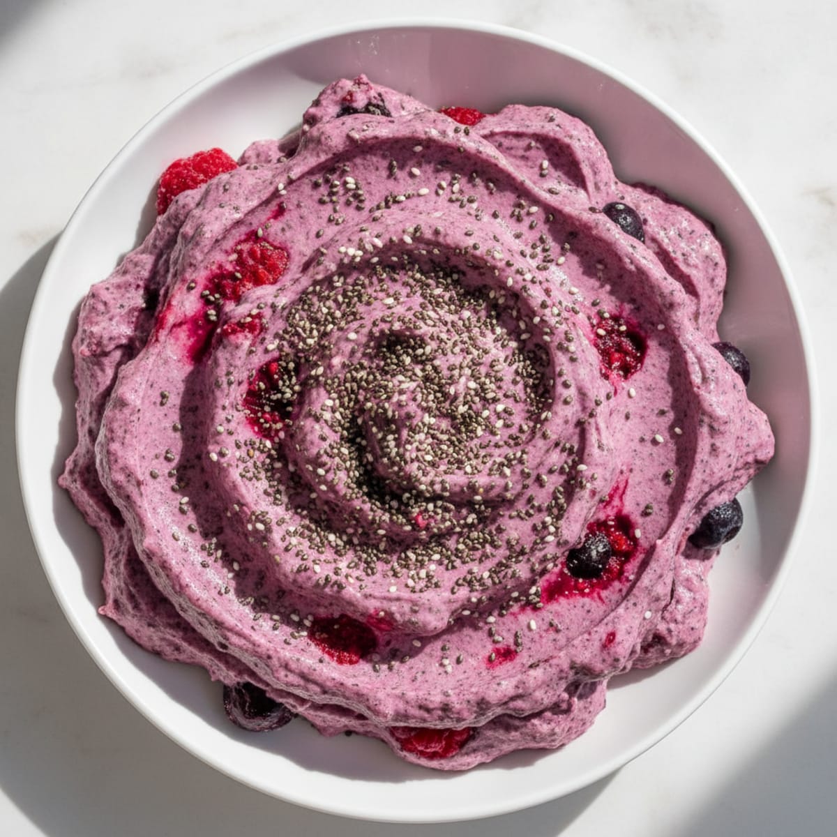 Creamy Cottage Cheese and Berry Protein Smoothie