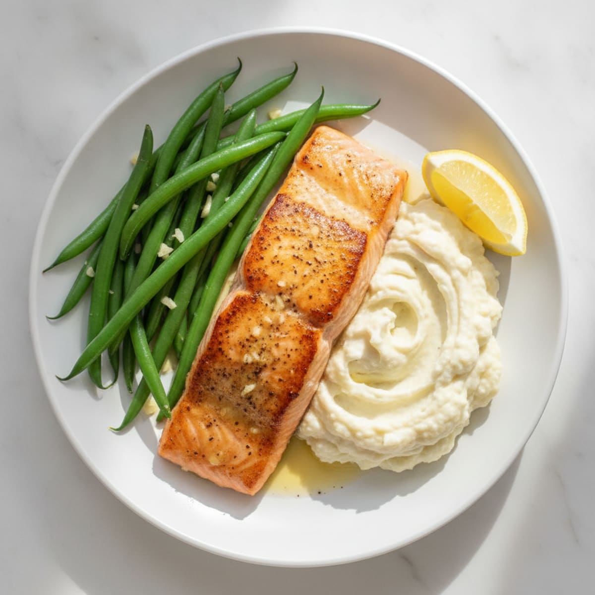 Seared Salmon with Steamed Green Beans and Garlic Mashed Cauliflower