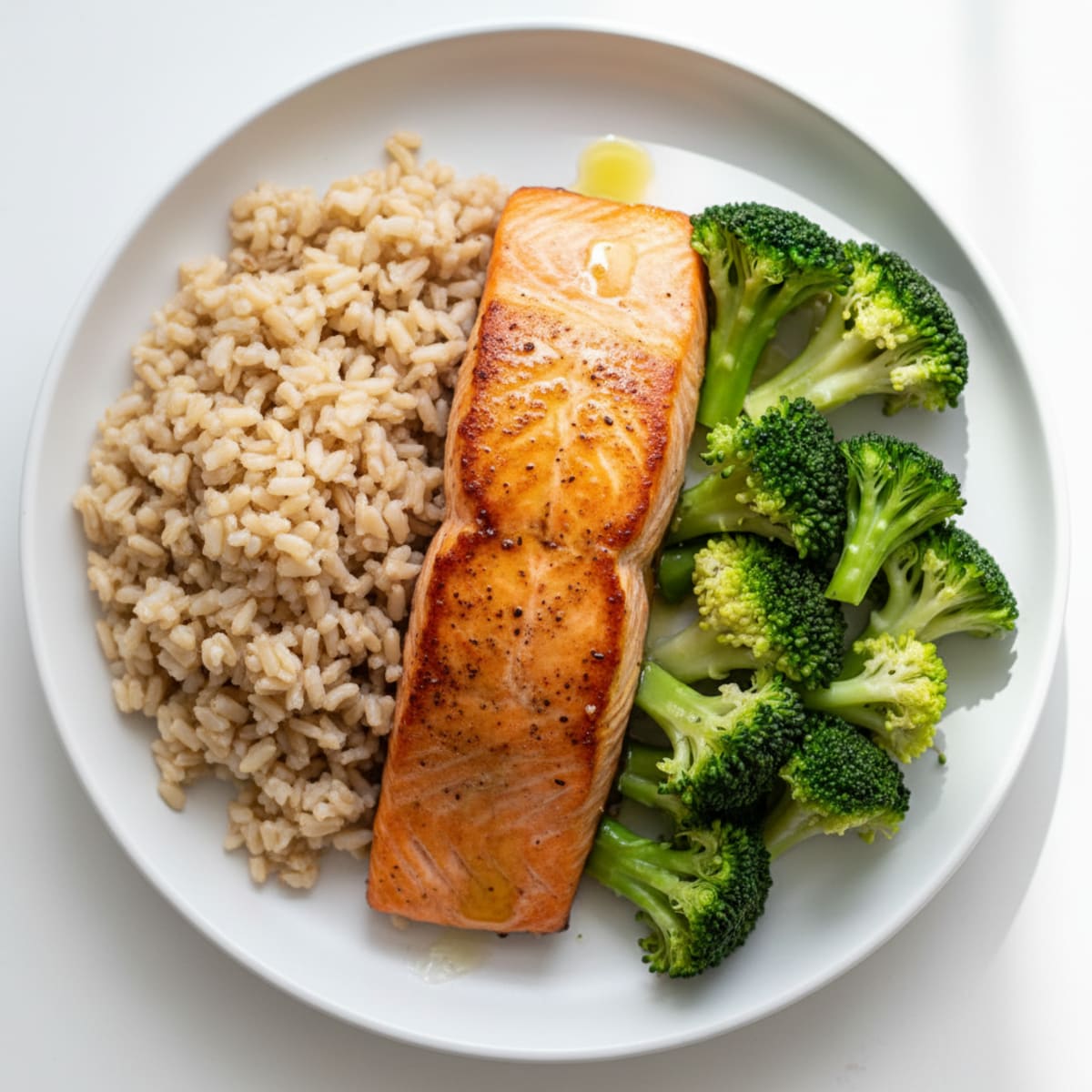 Pan Seared Salmon with Steamed Broccoli and Brown Rice