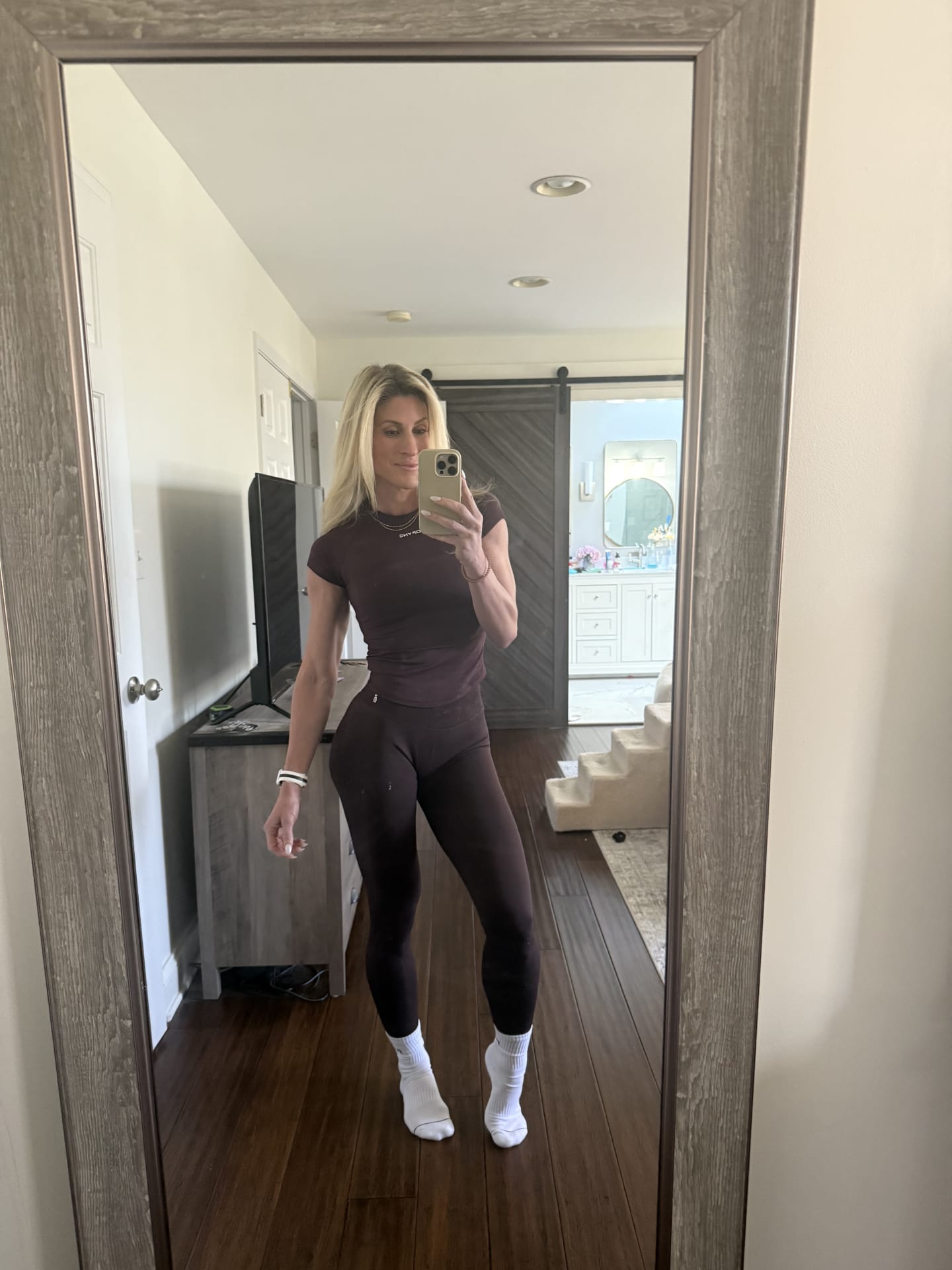 Kelly Charletta Poteet | IFBB PRO