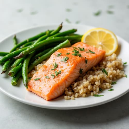Baked Salmon with Steamed Green Beans and Brown Rice