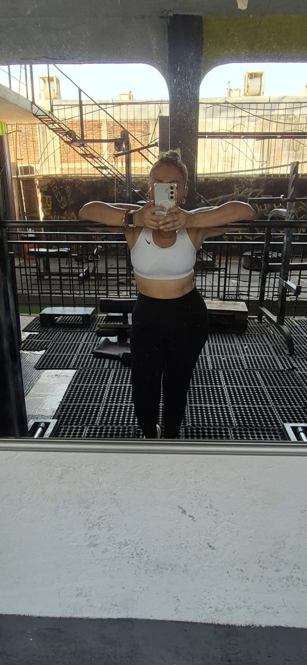 Yesenia's review of marianiglesiasfitness's membership