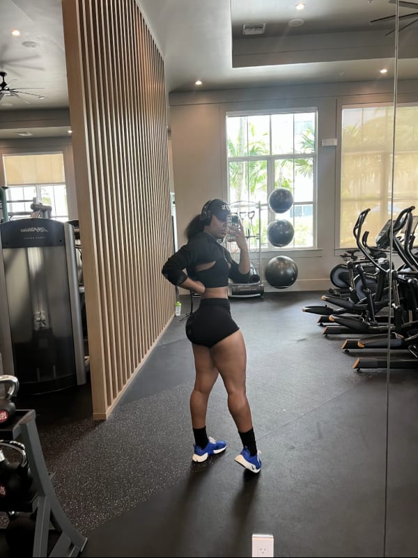 program transformation testimonial image from 21 Day Commit 2 HIIT