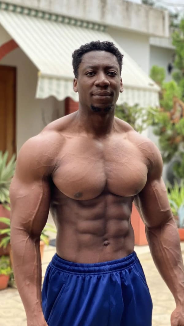 Caleb Amouzou