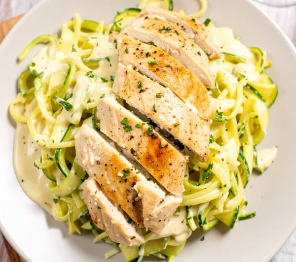 program transformation testimonial image from Zucchini Noodles with Creamy Alfredo Sauce with Chicken