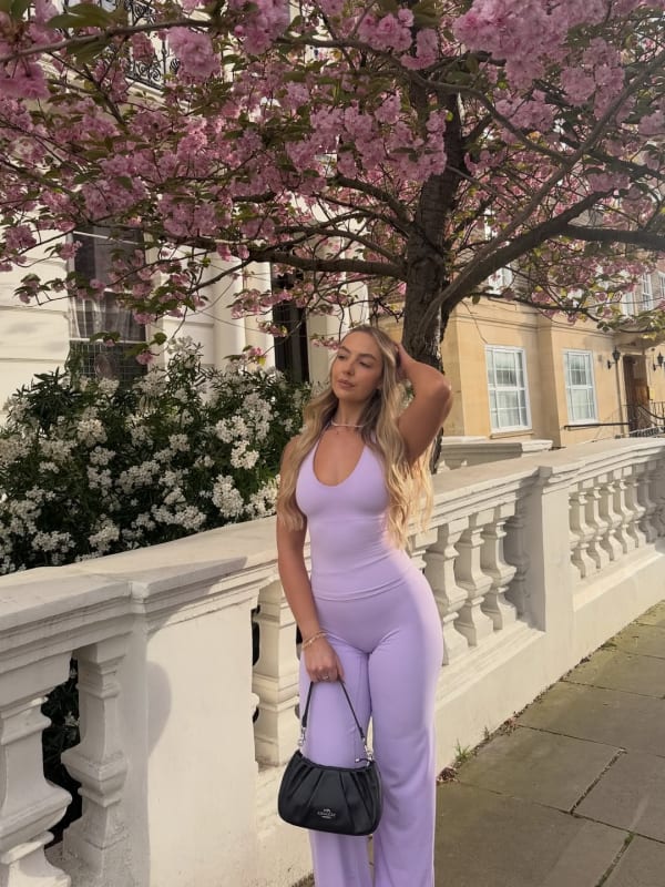 Faith-Ella 🤍 Fitness & Lifestyle