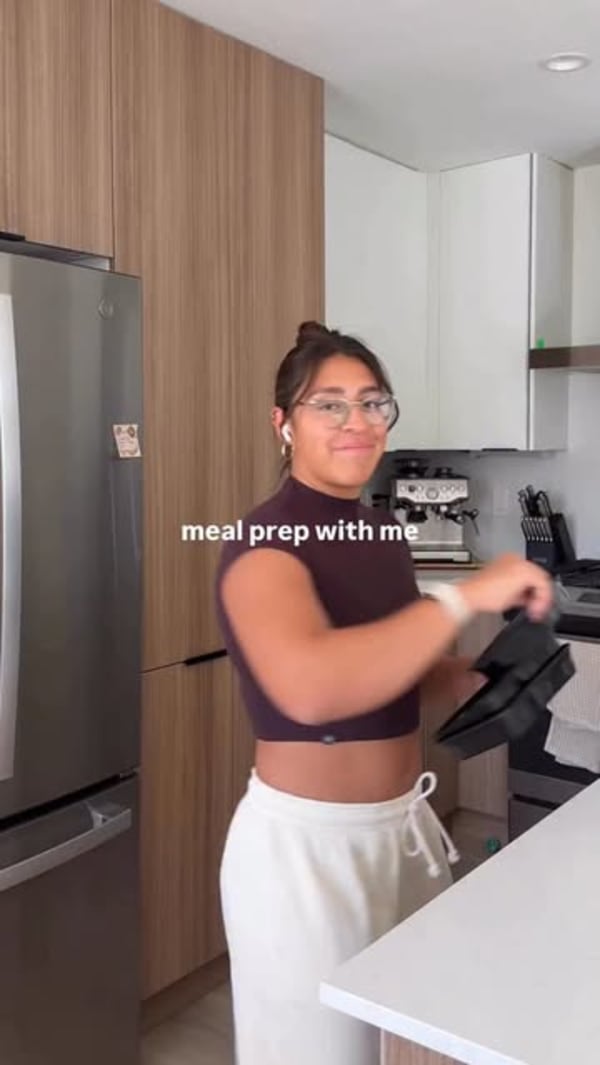 Leslie Vallecillo