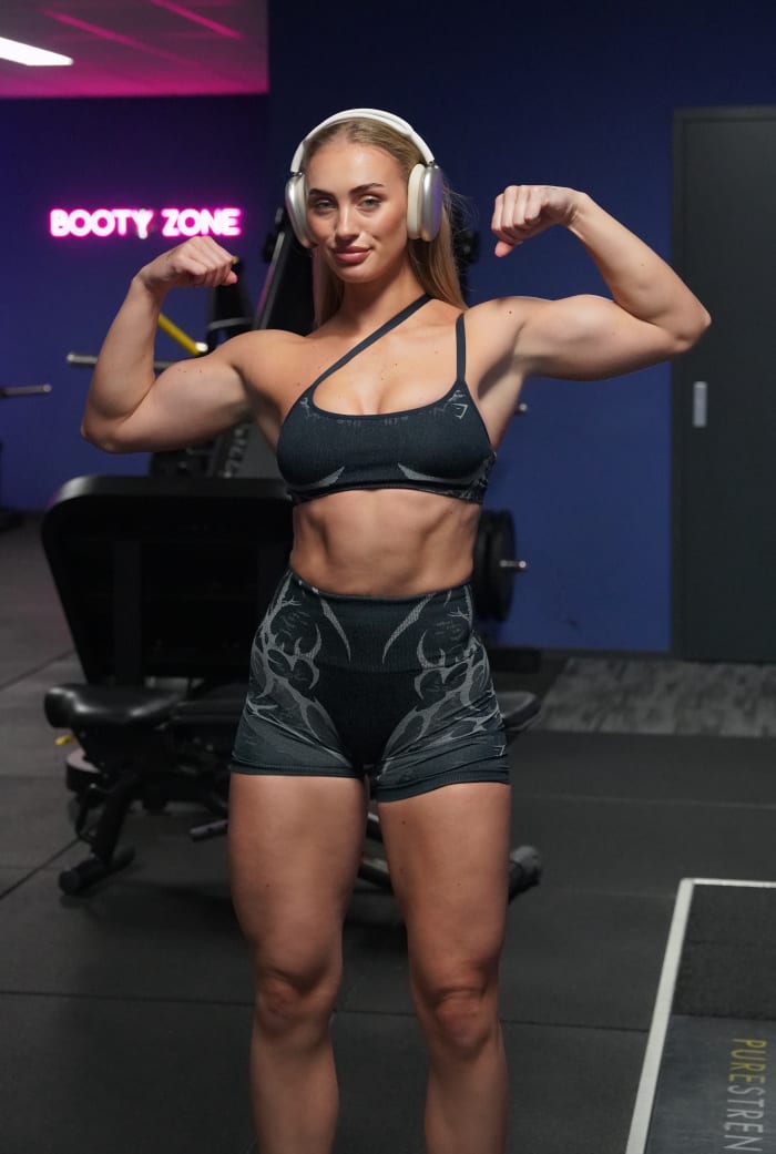 FULL BODY SCULPT - Train like me