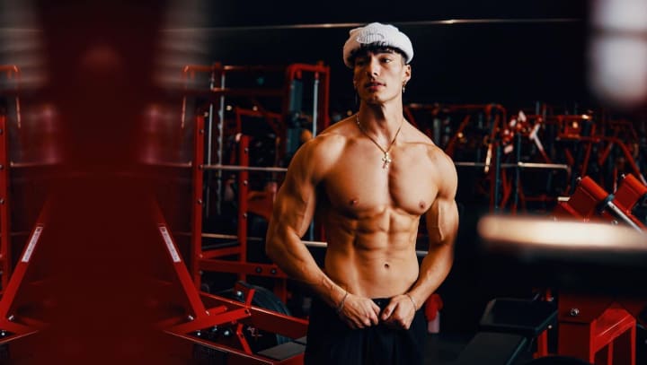 8-Wk Aesthetic Mastery Challenge: Build the Body Women Admire