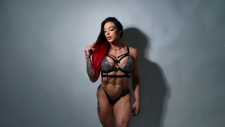 FULL BODY THROTTLE: 8-Wk Total Body Transformation