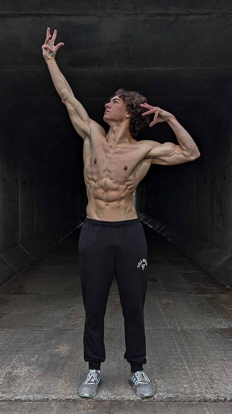 Evan Thomas
