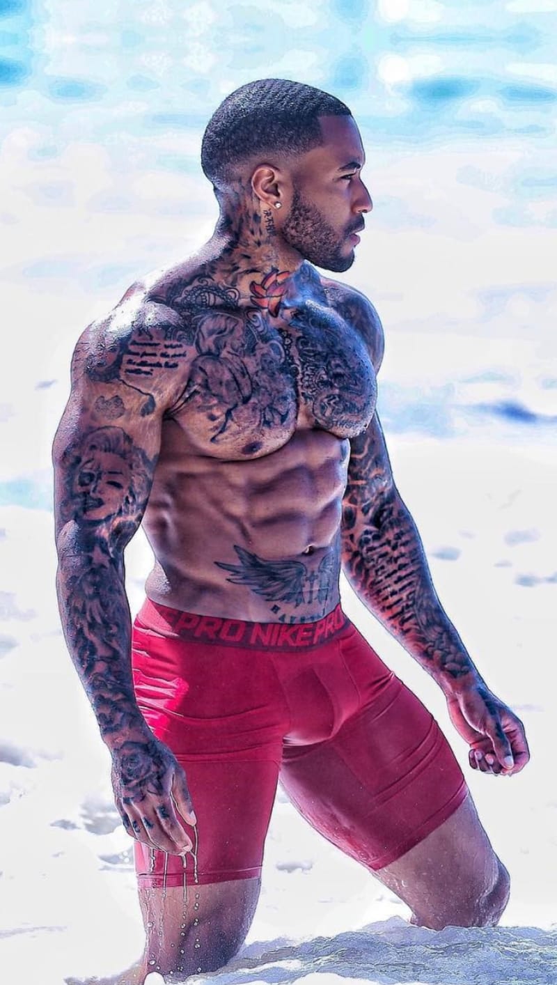 Chadoy Leon