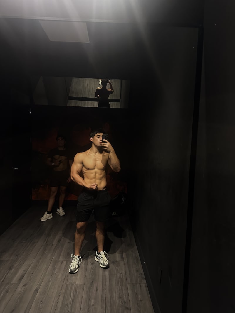 Johan Pacheco | Online Fitness Coach