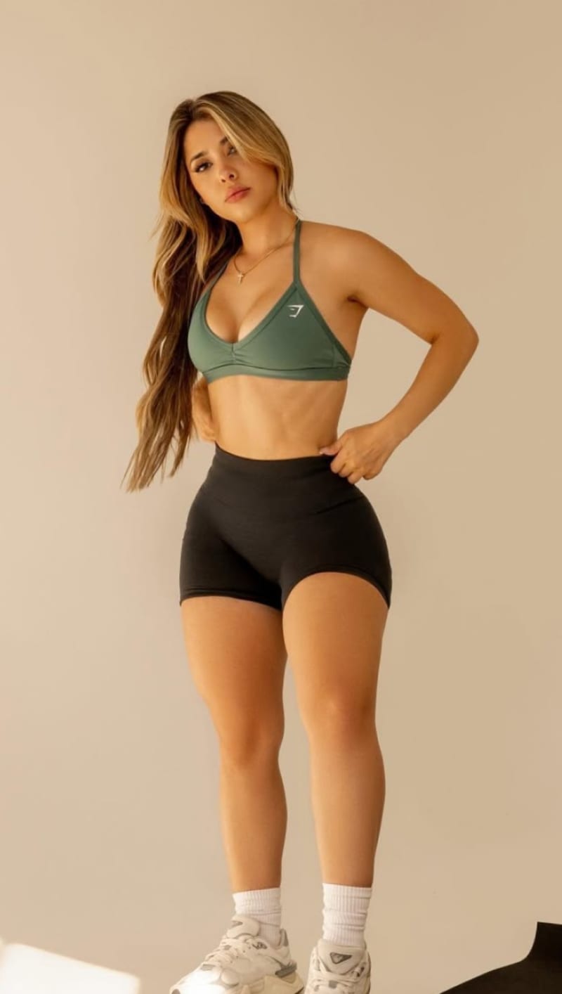 MAYRA V 🇲🇽's Programs & Challenges membership landing page