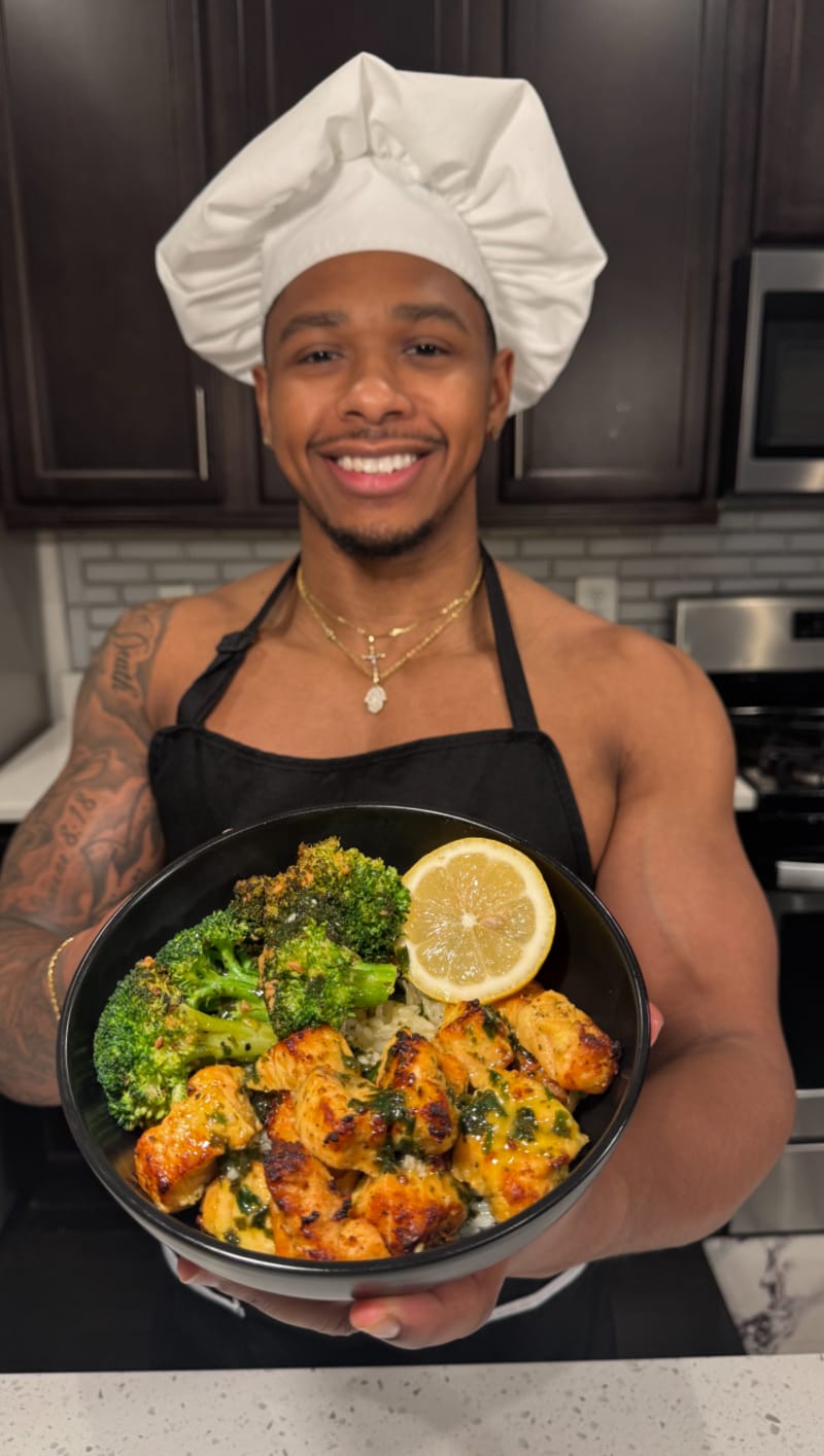 Marquis | Fitness Coach & Healthy Recipes's Programs, Challenges, & Cookbooks membership landing page