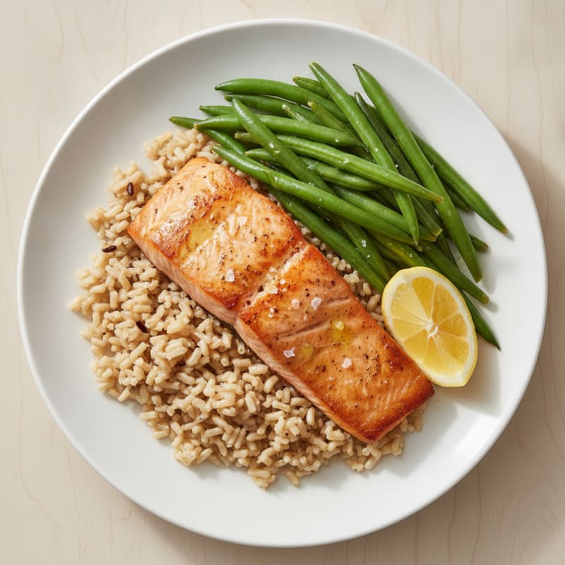 Seared Salmon with Steamed Green Beans and Brown Rice