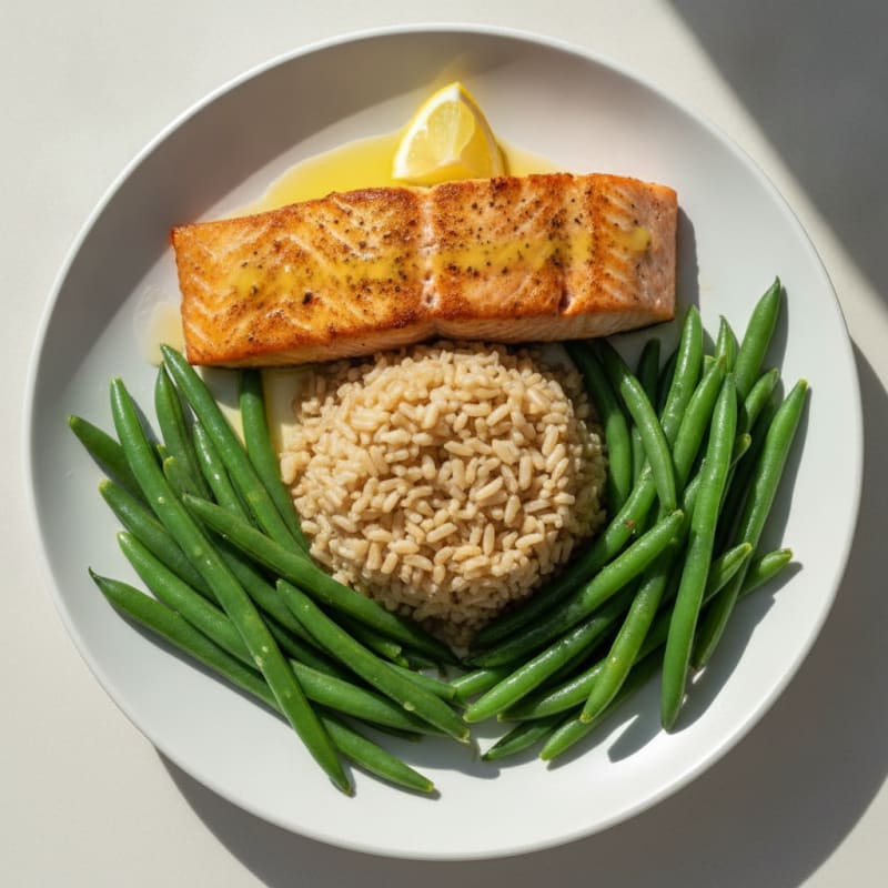 Seared Salmon with Steamed Green Beans and Brown Rice