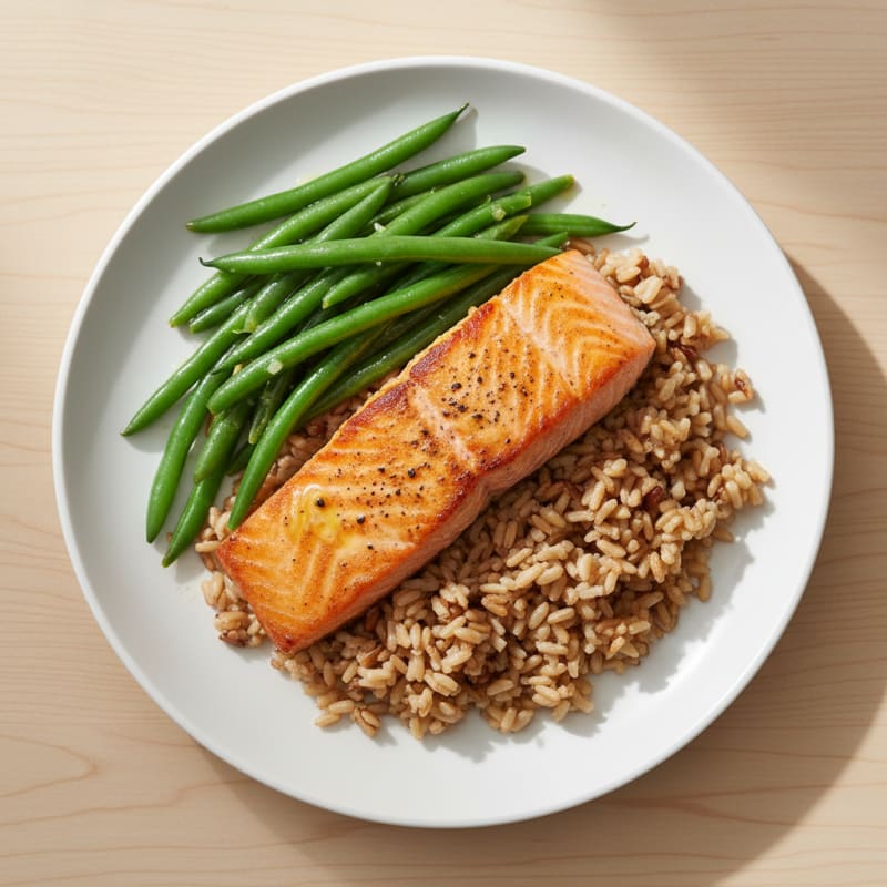 Seared Salmon Fillet with Steamed Green Beans and Brown Rice