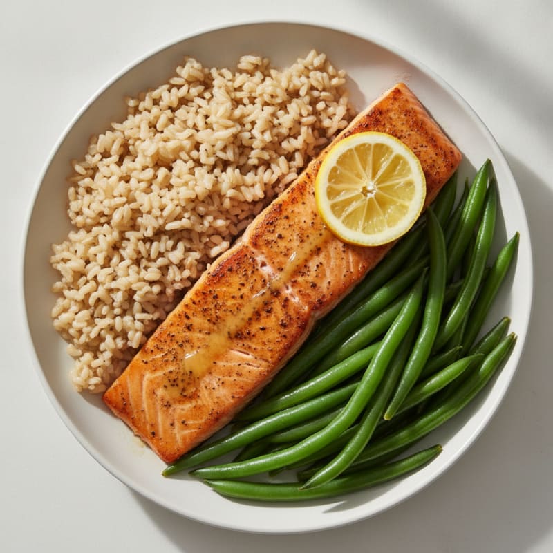 Seared Salmon with Steamed Green Beans and Brown Rice