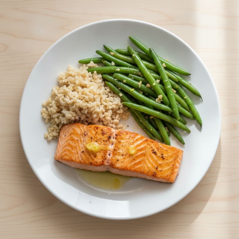 Seared Salmon Fillet with Garlic Green Beans and Brown Rice