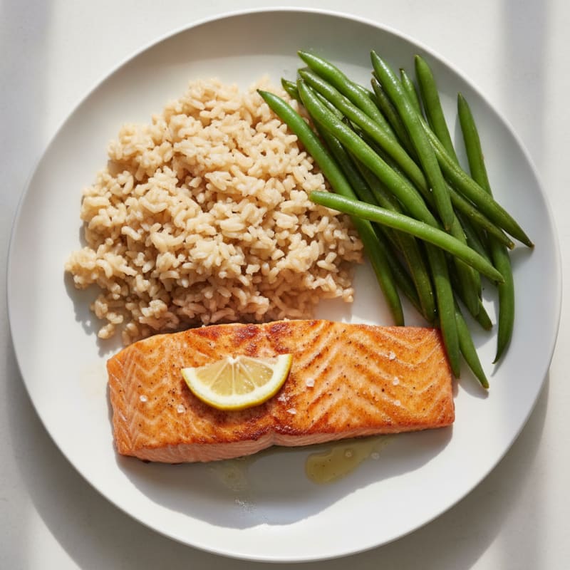 Seared Salmon Fillet with Steamed Green Beans and Brown Rice