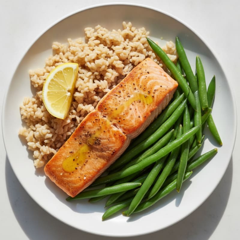 Seared Salmon with Steamed Green Beans and Brown Rice