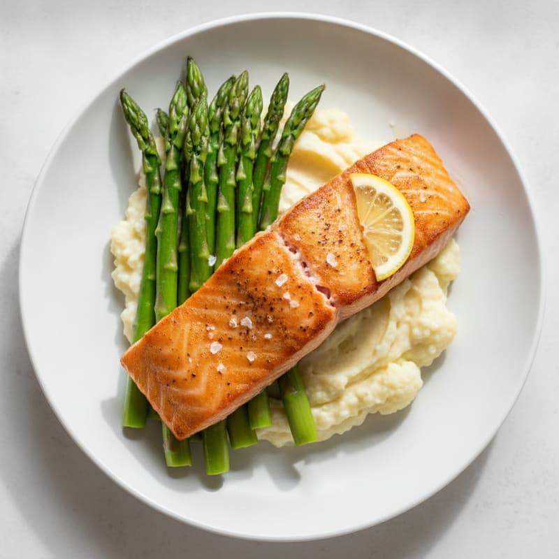 Seared Salmon Fillet with Steamed Asparagus and Garlic Mashed Cauliflower