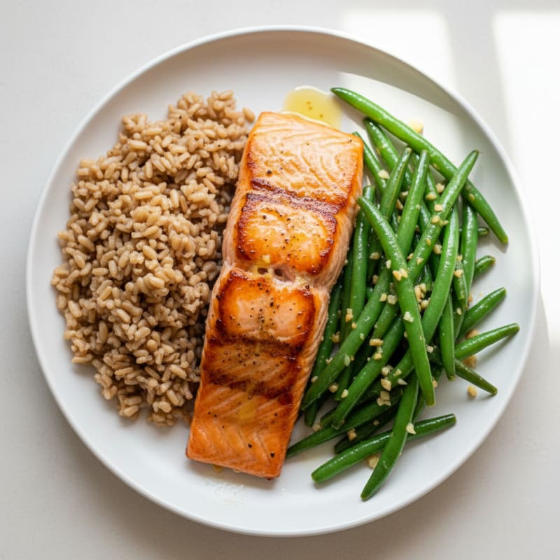 Seared Salmon Fillet with Garlic Green Beans and Brown Rice